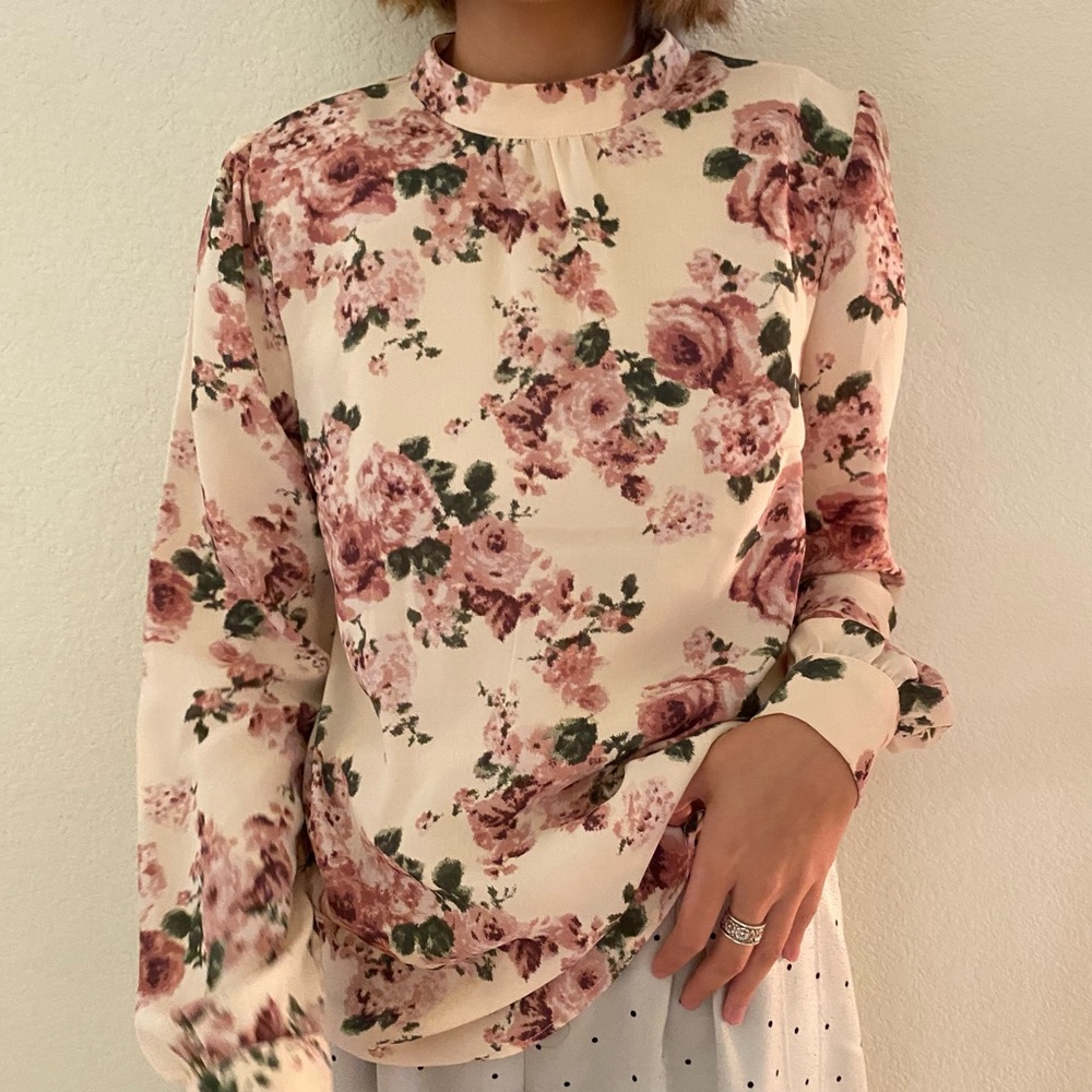 🌺 Forever 21 High Neck Floral Blouse - Picture 5 of 8